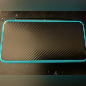 New Nintendo 2DS XL Black/Blue, no stylus